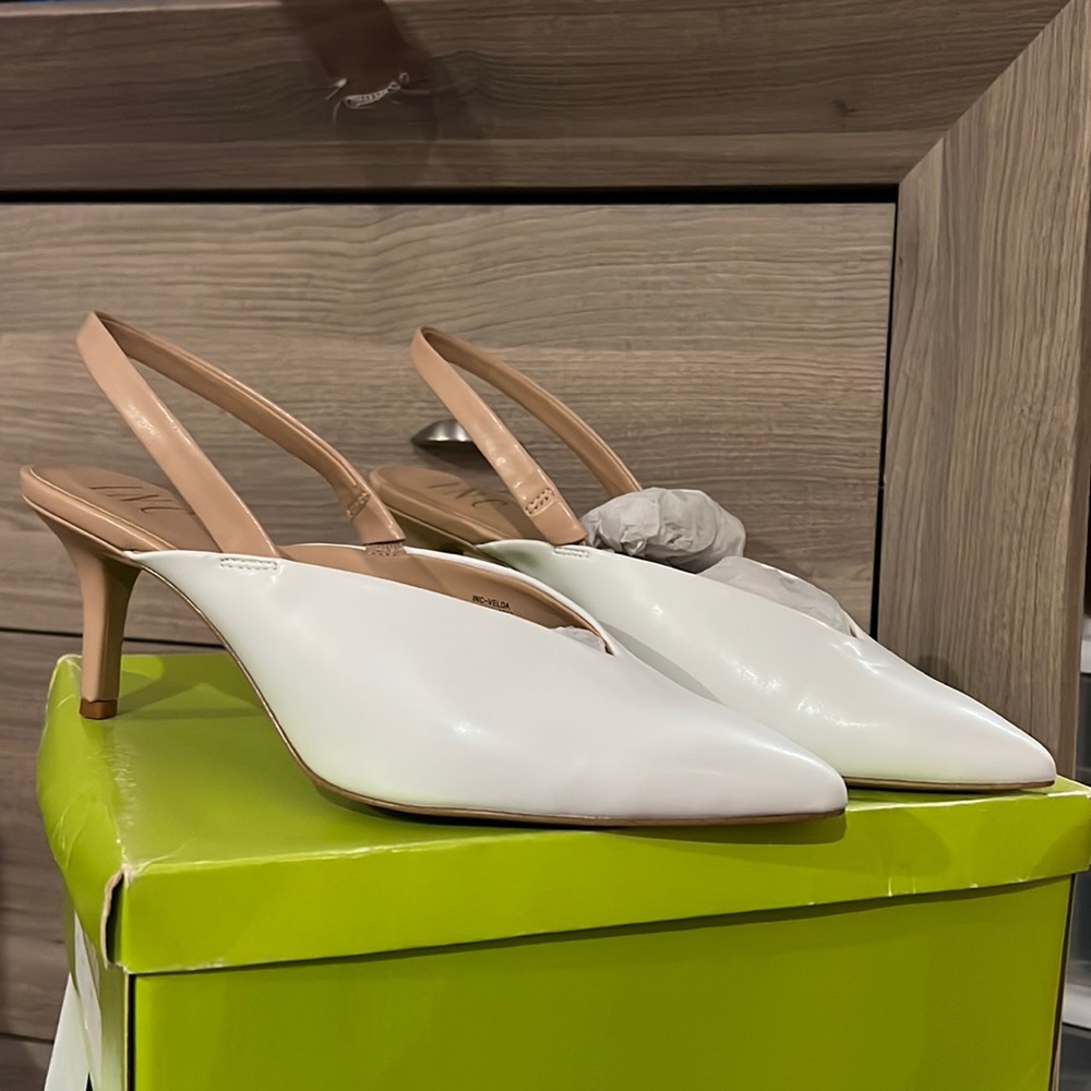Closed Toe Pump